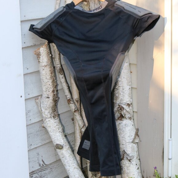 Nike Pro Hyperstrong Black Grey Football Compression Shirt w Pads Sz MEDIUM - Picture 6 of 12